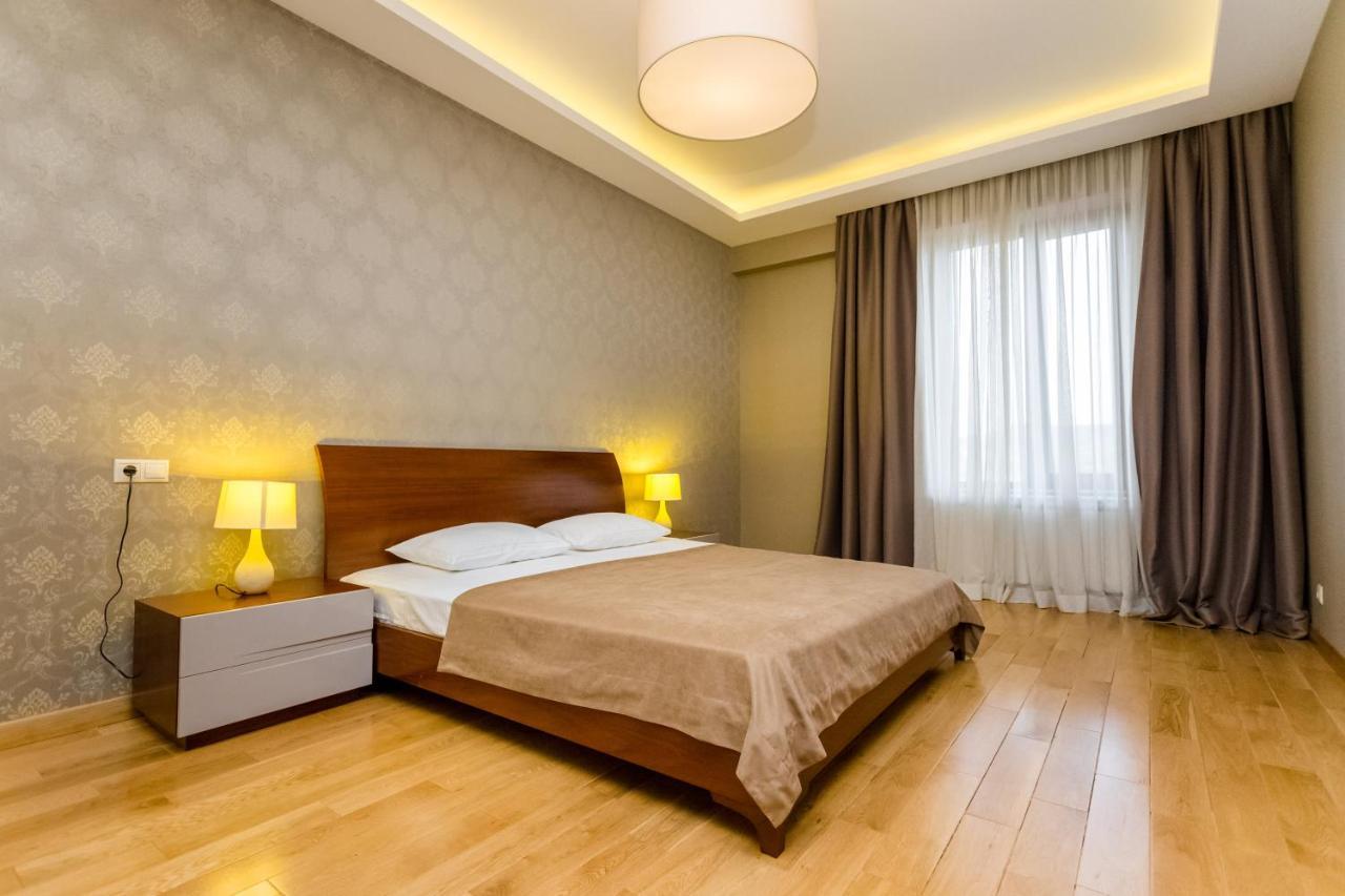 Central Cosy 5Bd-5Bath Apartment Tbilisi Ngoại thất bức ảnh