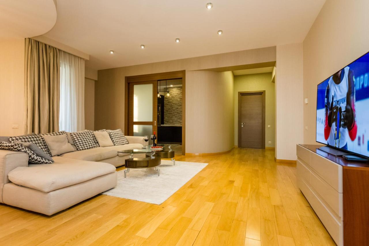 Central Cosy 5Bd-5Bath Apartment Tbilisi Ngoại thất bức ảnh