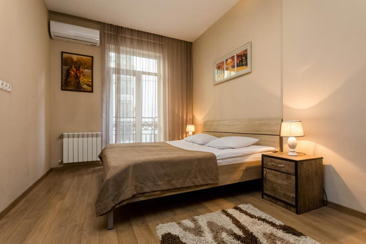 Central Cosy 5Bd-5Bath Apartment Tbilisi Ngoại thất bức ảnh