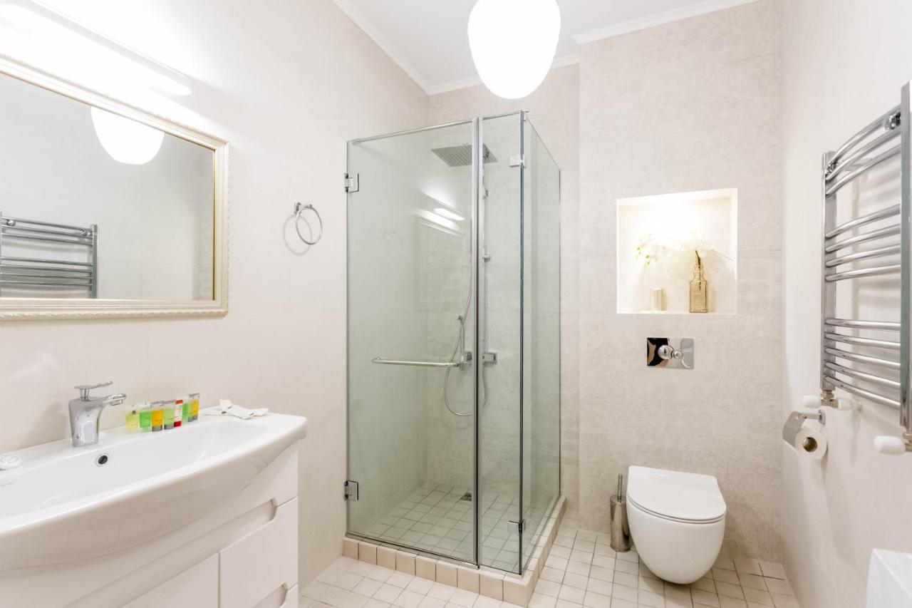 Central Cosy 5Bd-5Bath Apartment Tbilisi Ngoại thất bức ảnh