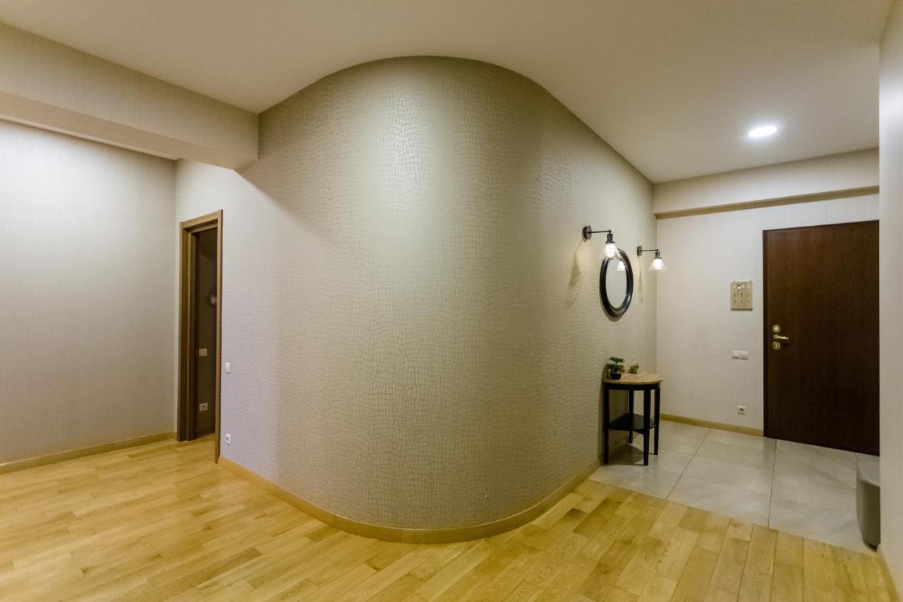 Central Cosy 5Bd-5Bath Apartment Tbilisi Ngoại thất bức ảnh