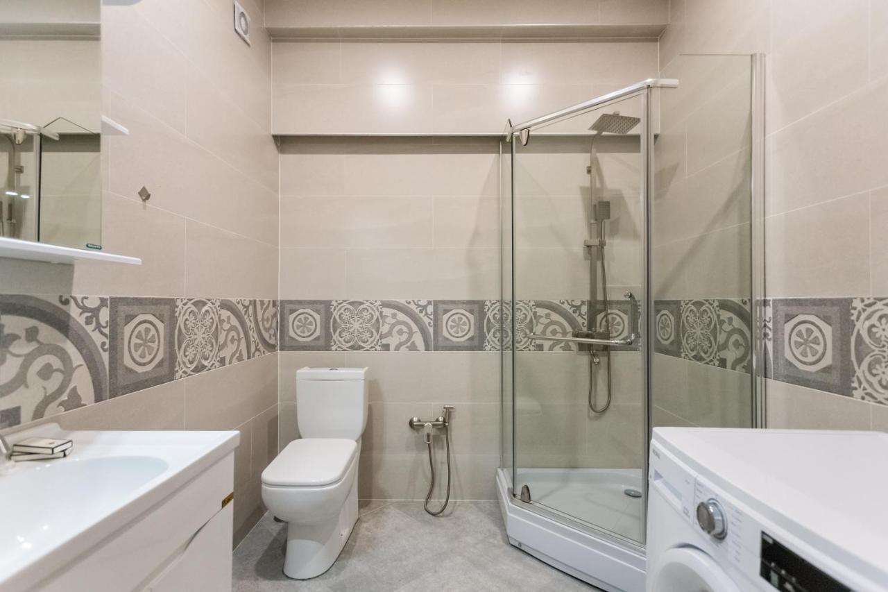 Central Cosy 5Bd-5Bath Apartment Tbilisi Ngoại thất bức ảnh